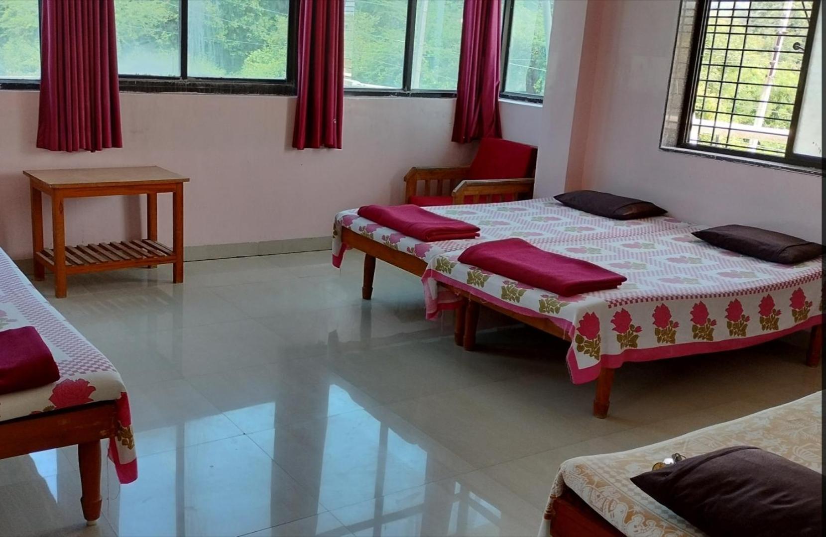 شقة Shivam Residency Ellora الغرفة الصورة